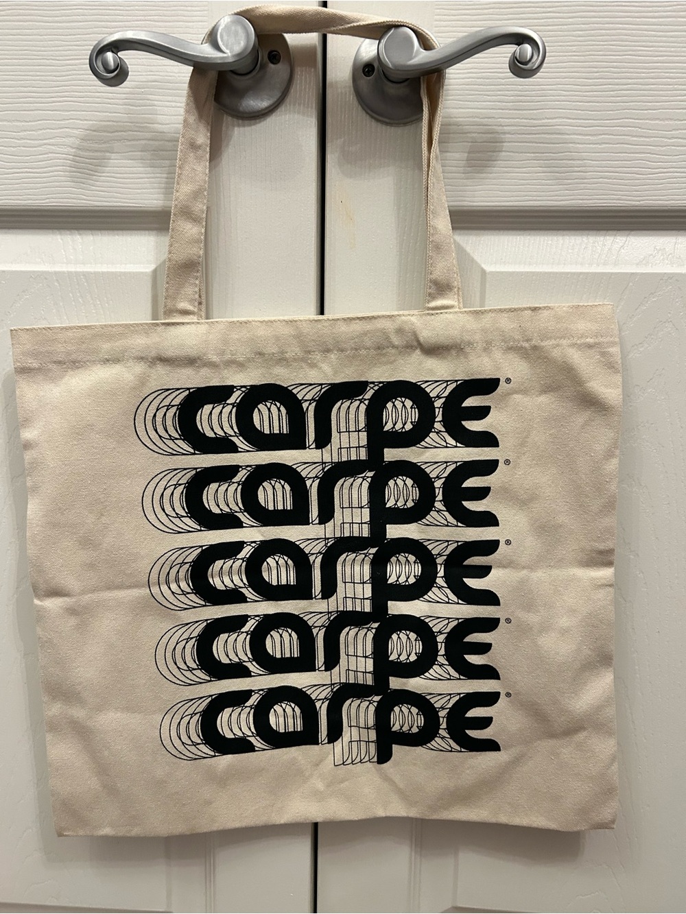Carpe brand retro tote bag